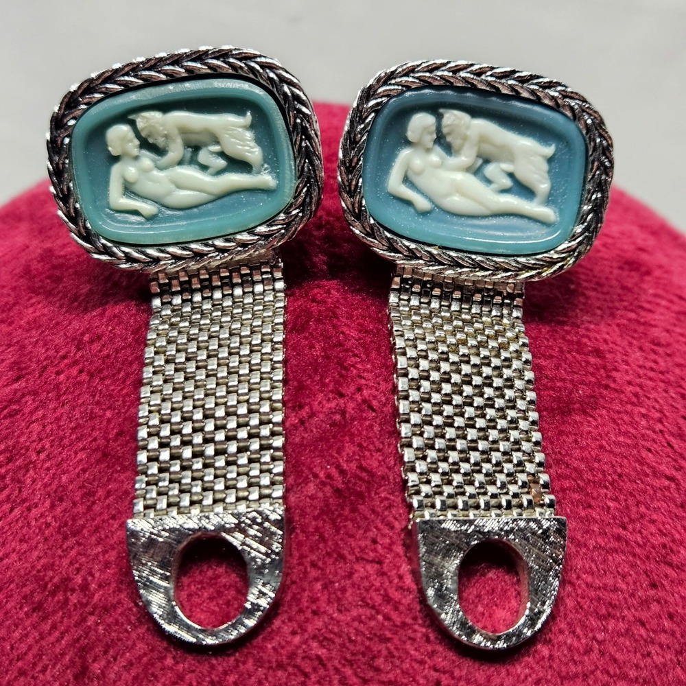 Vintage Cufflinks Mens OS Silver Blue Wrap Mesh Faux Cameo Woman Wolf Intaglio